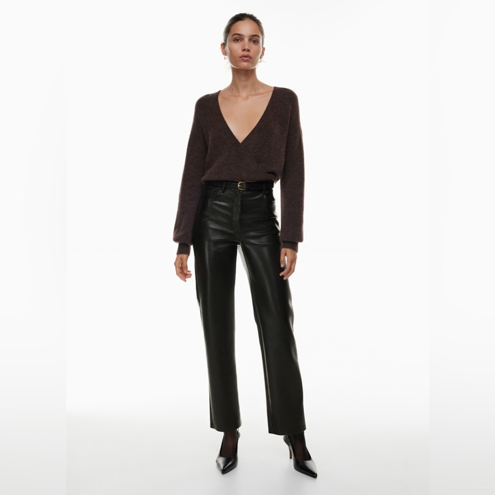 NWT Aritzia Wilfred The Melina Pant Black High Rise Straight Leg Vegan Leather 8